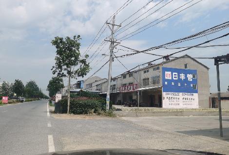 民权如何能保证墙体广告的醒目性？