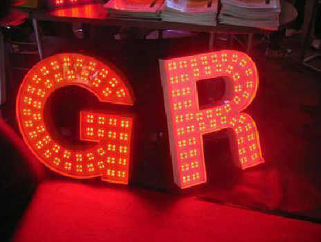 民权LED发光字常见的安装误区。